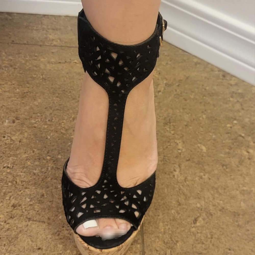 5 inch wedge heels. Zipper back Size 7
